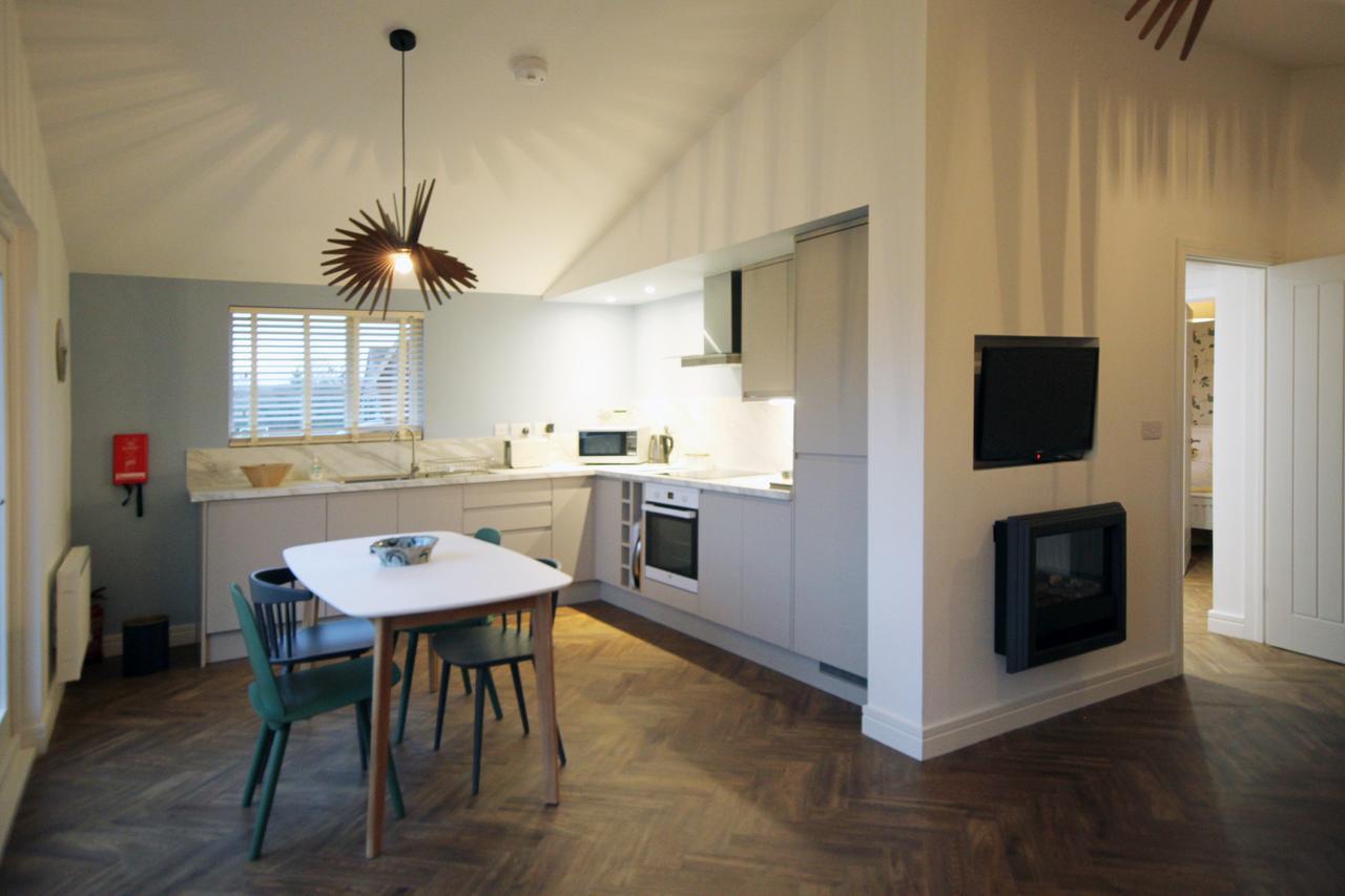Woodpecker Lodge - Brook Meadow - Sleeps 4 Plus 2 - No Pets Market Harborough Extérieur photo